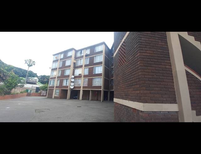 2 BEDROOM FLAT FOR SALE IN WINDERMERE
